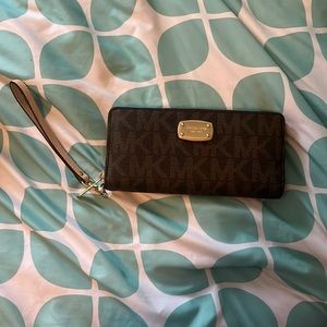 michael kors wallet